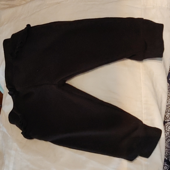 Garanimals size 6 to 9 months girls jogger- 6-9 jegging w. Ruffle bottom - Picture 3 of 5